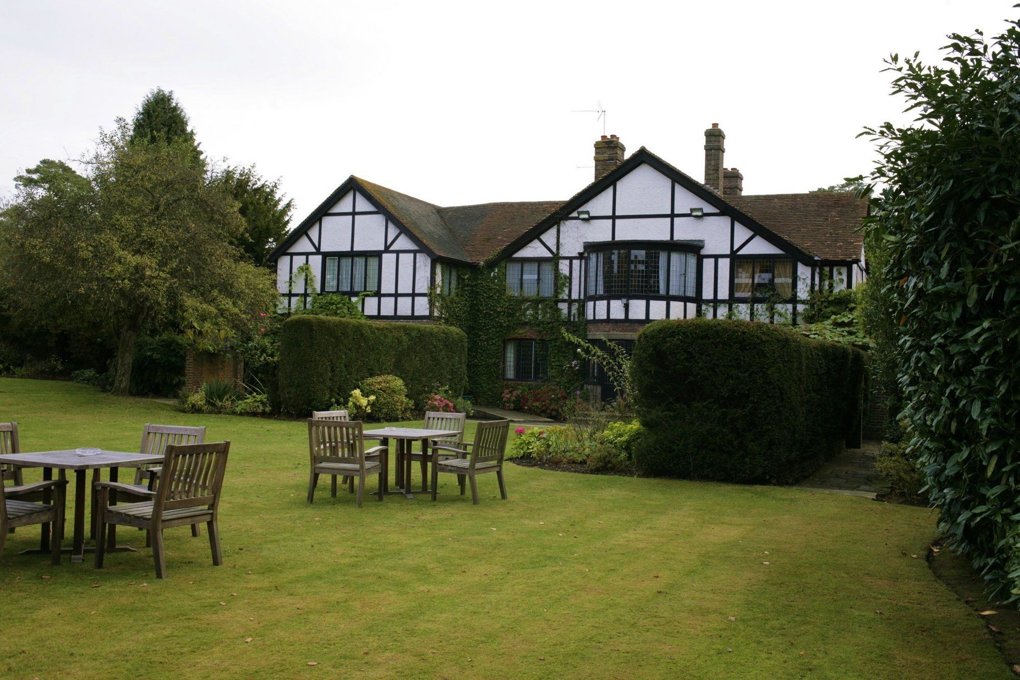Cisswood House Hotel Horsham Exterior photo